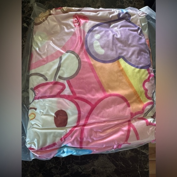 Sanrio Hello Kitty and Friends soft and cozy throw blanket 51”x59” New - Picture 2 of 2